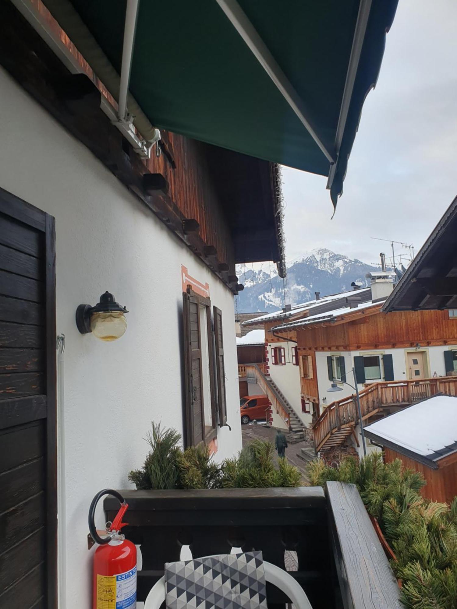Casa Claudio-Appartamenti In Centro Campitello di Fassa Exterior foto